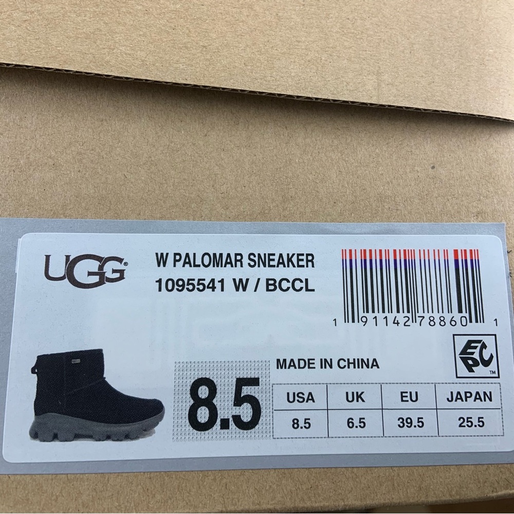 UGG Palomar Black Waterproof Suede Snow Ankle Boots size 8.5 - Picture 9 of 9